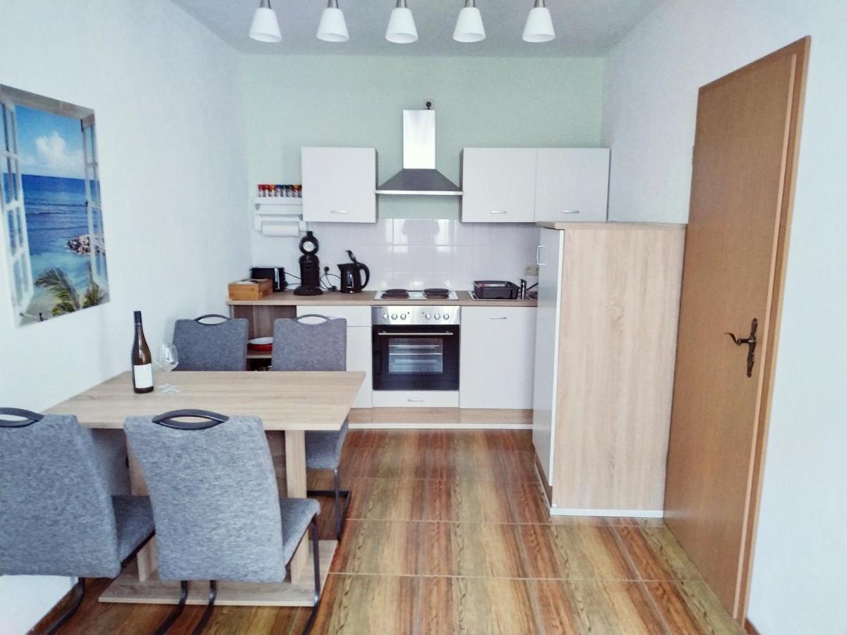 Gemutliche 2 Zimmer Wohnung - Im Herzen Von Trevír Exteriér fotografie